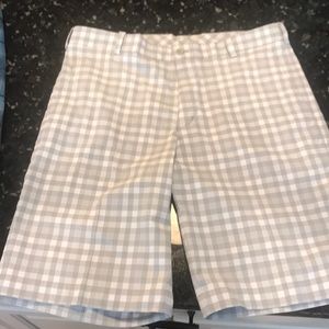 Men’s Nike dri-fit golf shorts